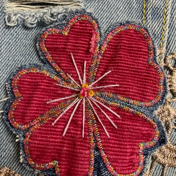 Women’s Distressed/Grunge Embroidered Jeans, Small, Embellished, Handstitched - Picture 3 of 14